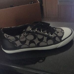 Brand new coach sneakers new with box